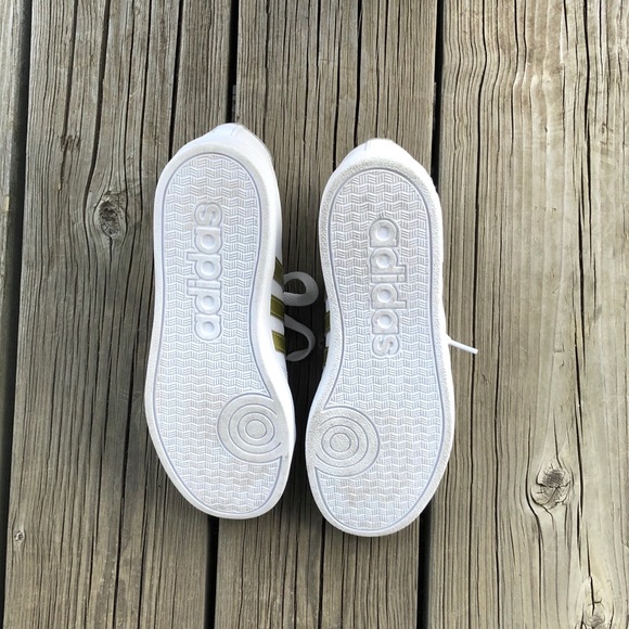 ADIDAS NEO WHITE AND GOLD - Picture 3 of 5